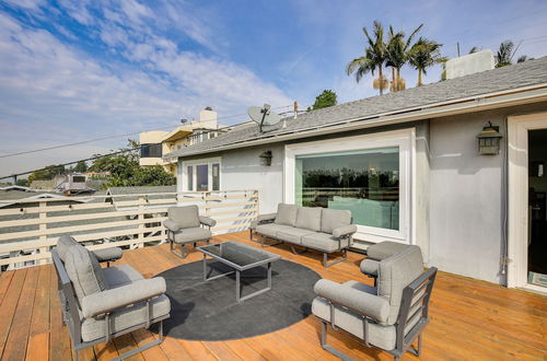 Photo 12 - Bright Whittier Home With Spacious Deck