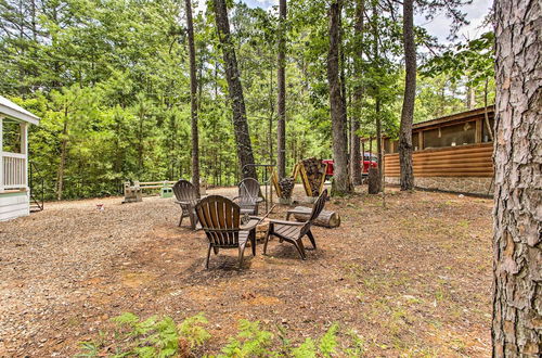 Foto 5 - Cozy Broken Bow Vacation Rental ~ 5 Mi to Lake