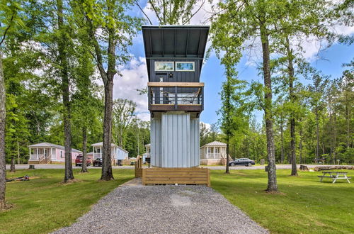 Photo 11 - Modern Starkville Tiny Home Near Dining & MSU