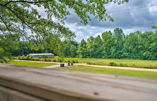 Foto 2 - Modern Starkville Tiny Home Near Dining & MSU