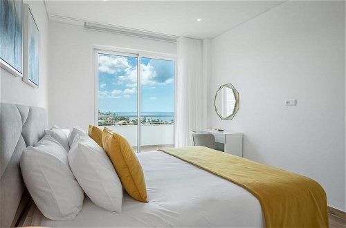 Photo 1 - Green Beach Ocean View - Porto de M s by Ideal Homes