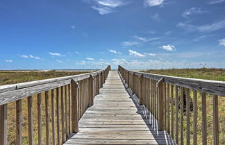 Photo 3 - Beachfront Bliss on Dauphin Island w/ Pool Access