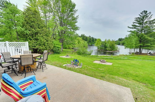 Foto 30 - Lakeside Cabin w/ Fire Pit: Near Pine Point Park