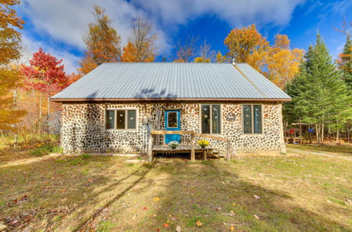 Photo 10 - Paradise Cottage: Trail Access Nearby