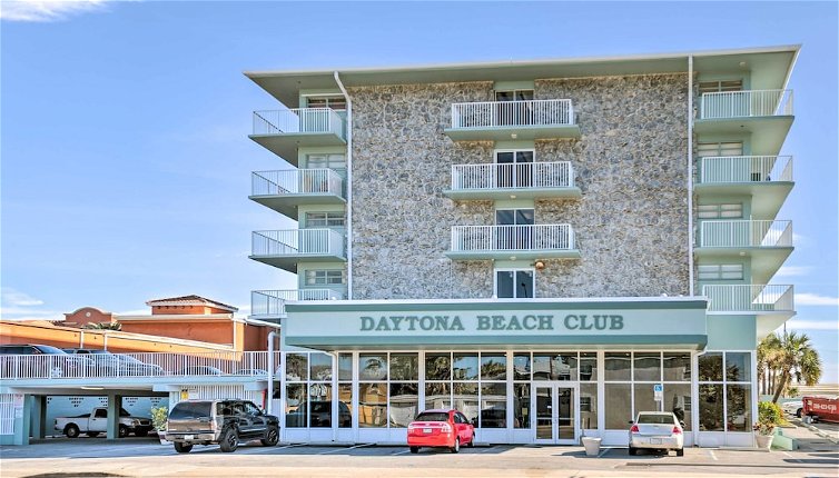 Foto 1 - Oceanfront Daytona Beach Club Studio w/ Balcony