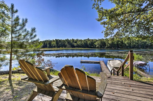 Photo 29 - Four-season Lake Cabin w/ Canoe & Paddle Boat