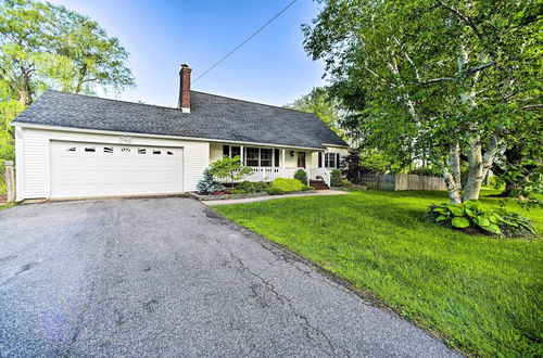 Photo 2 - Peaceful Family Home w/ Fire Pit & Large Yard