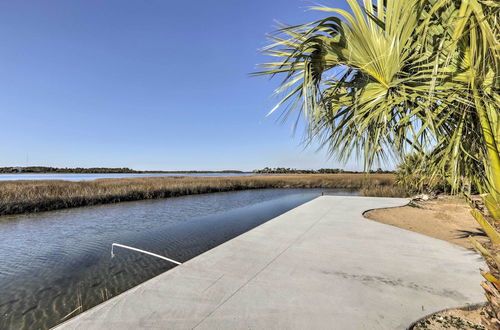 Foto 23 - Cozy Waterfront 'island House' on Live Oak Island