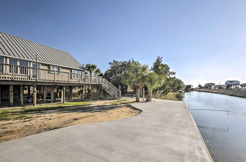 Foto 12 - Cozy Waterfront 'island House' on Live Oak Island