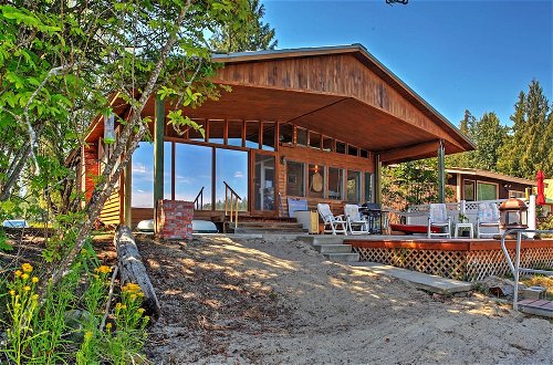 Photo 13 - Newport Cabin w/ Lakefront Private Porch & Grill