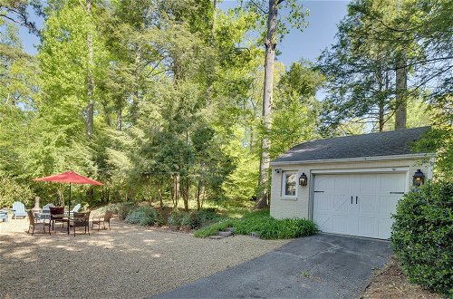Photo 11 - 'Le Canard' Cottage w/ Porch: 10 Mi to Asheville