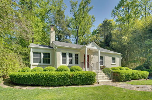 Photo 14 - 'Le Canard' Cottage w/ Porch: 10 Mi to Asheville