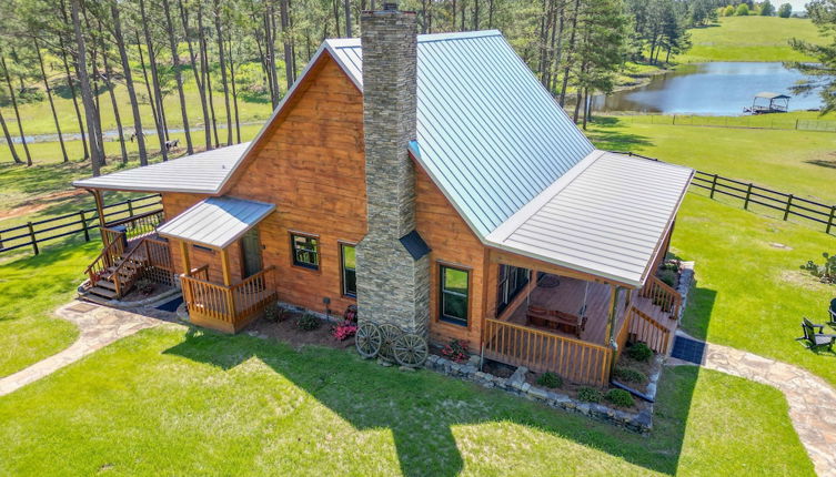 Foto 1 - Spacious Alabama Retreat - Deck, Grill & Fire Pit