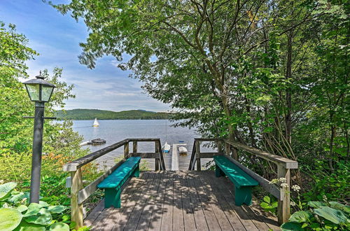 Foto 11 - Waterfront Schroon Lake Home w/ Boat Dock