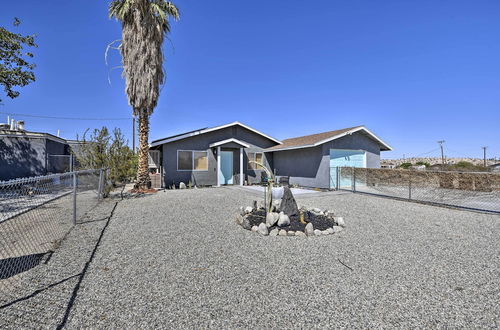 Photo 15 - Indie-eclectic Desert Home w/ Hot Tub + Patio