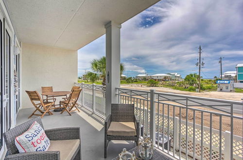 Photo 12 - Dazzling Mexico Beach Condo - Walk to the Beach