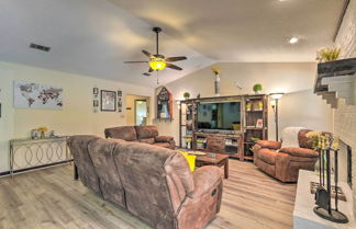 Photo 3 - Family-friendly Home w/ Pool: 11 Mi to Destin