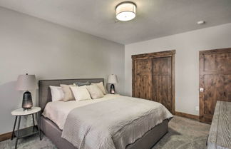 Photo 2 - Modern Mountain-view Townhome <7 Mi to Ski Resorts