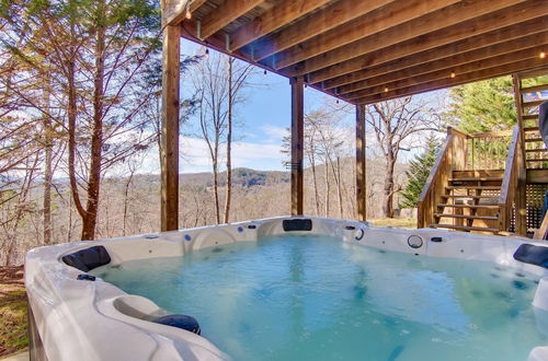 Photo 31 - Bright Asheville Retreat With Hot Tub & Decks