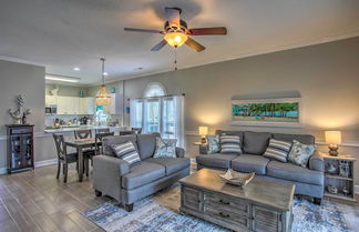 Foto 1 - Myrtlewood Condo w/ On-site Golf Course and More