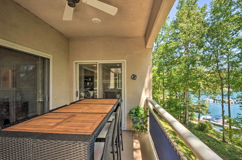 Foto 41 - Resort-style Condo w/ Balcony on Lake Keowee