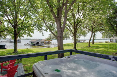 Photo 38 - Stunning Lakefront Home: Hot Tub & Game Room