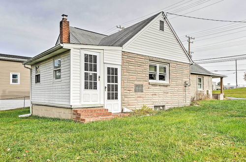 Foto 8 - Remodeled Abingdon House w/ Spacious Yard