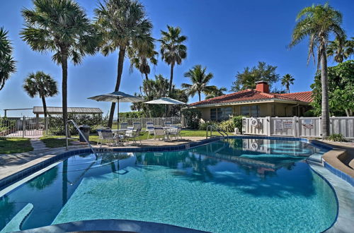 Foto 22 - Sunny Gulf Coast Villa: Direct Beach & Pool Access
