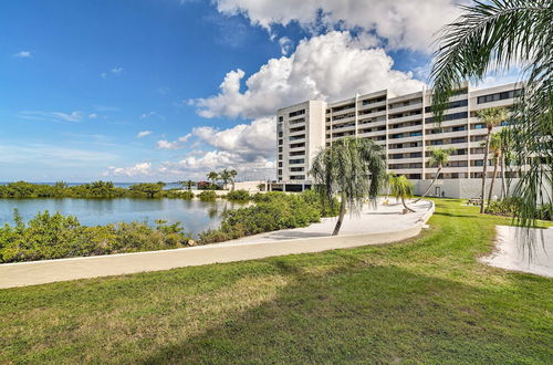 Photo 26 - Resort-style Hudson Condo - Spacious Private Patio