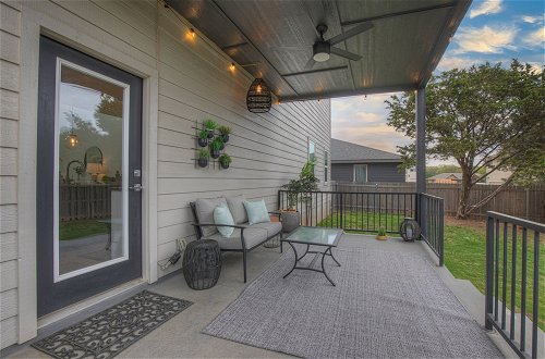 Photo 38 - Soaring 2-level Point Venture Home on Lake Travis