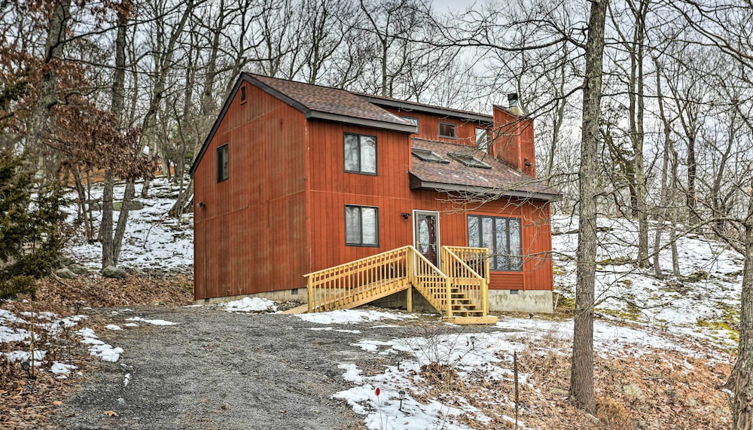 Foto 1 - Charming Poconos Abode w/ Gas Grill + Fire Pit