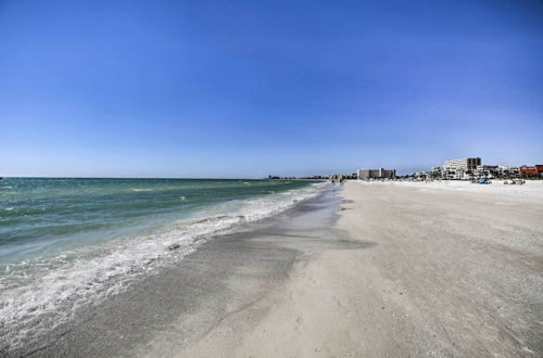 Photo 13 - Sunny Siesta Key Condo w/ Beach Access + Pool