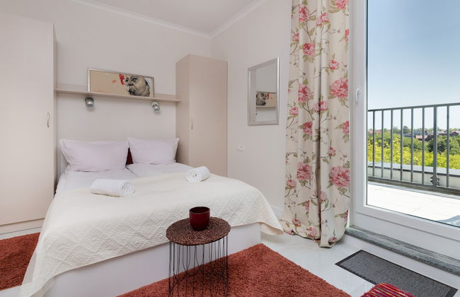 Sunny Seaside Apartment by Renters - Foto 13