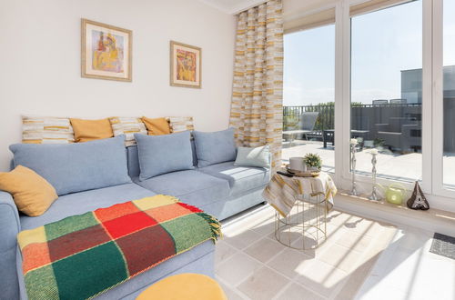 Photo 1 - Sunny Seaside Apartment by Renters