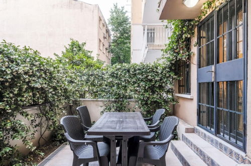 Photo 15 - Convenient Flat w Garden 10 min to Galataport