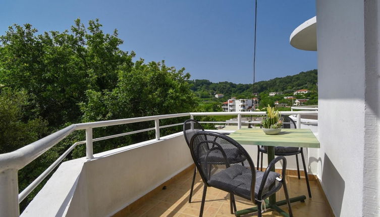 Foto 1 - Vacation Home w Terrace and Garden in Ulcinj