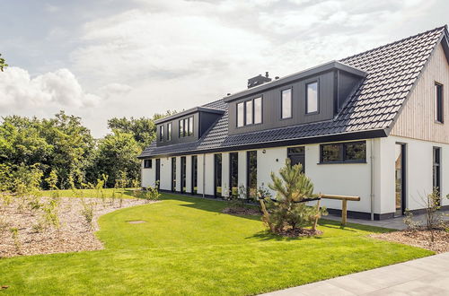 Photo 36 - Detached Luxury Villa With six Bathrooms Near the Sea