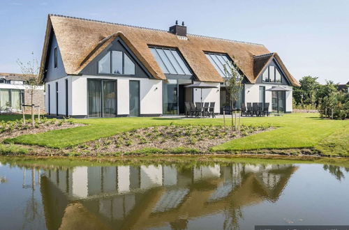 Photo 32 - Detached Luxury Villa With six Bathrooms Near the Sea