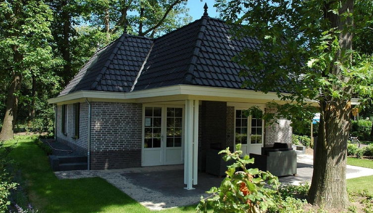 Foto 1 - Detached Villa with Outdoor Fireplace near Veluwe