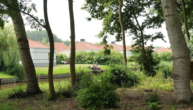 Photo 1 - Detached Holiday Home With Jetty Near Hoorn