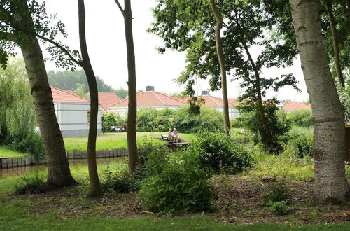 Foto 1 - Detached Holiday Home With Jetty Near Hoorn