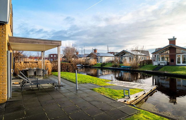 Modern Holiday Home With a Terrace by Water - Foto 24