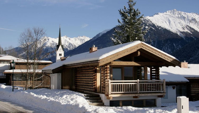 Foto 1 - Modern Chalet With Sauna Near Konigsleiten