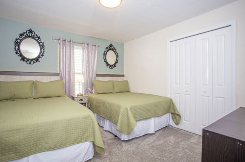 Foto 31 - Wonderful 5 Bedroom w Pool Close to Disney 4801