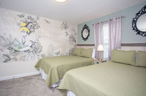 Foto 29 - Wonderful 5 Bedroom w Pool Close to Disney 4801