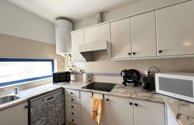 Alvor Secret With Pool by Homing - Photo 11