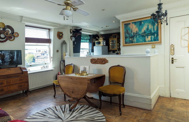 1 Bed Flat - Sleeps 2 - Wifi - Smoking - Foto 10