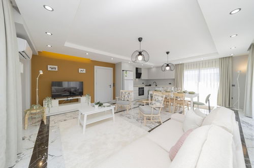 Photo 9 - Flat w Pool and Balcony 10 min to Beach in Serik