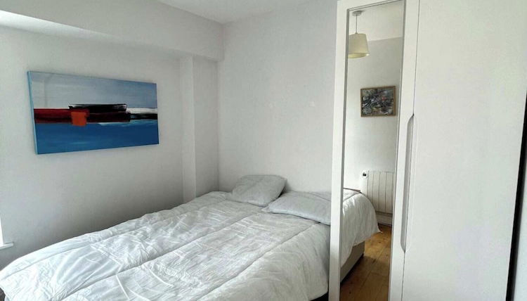 Foto 1 - Spacious & Bright 2BD Flat - Bethnal Green