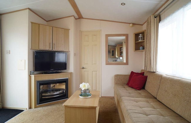 3 Bedroom Family van , Linen inc Pets go Free - Photo 7